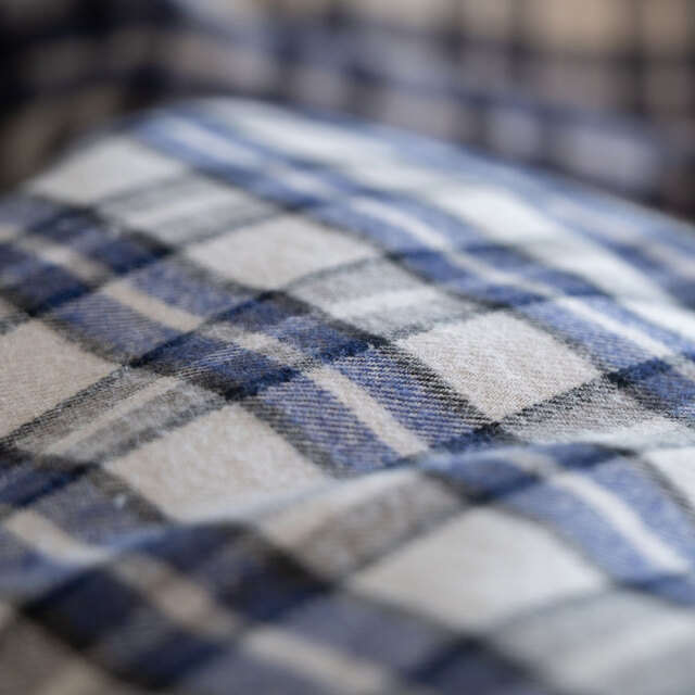 グラニット/グレイ　生地感