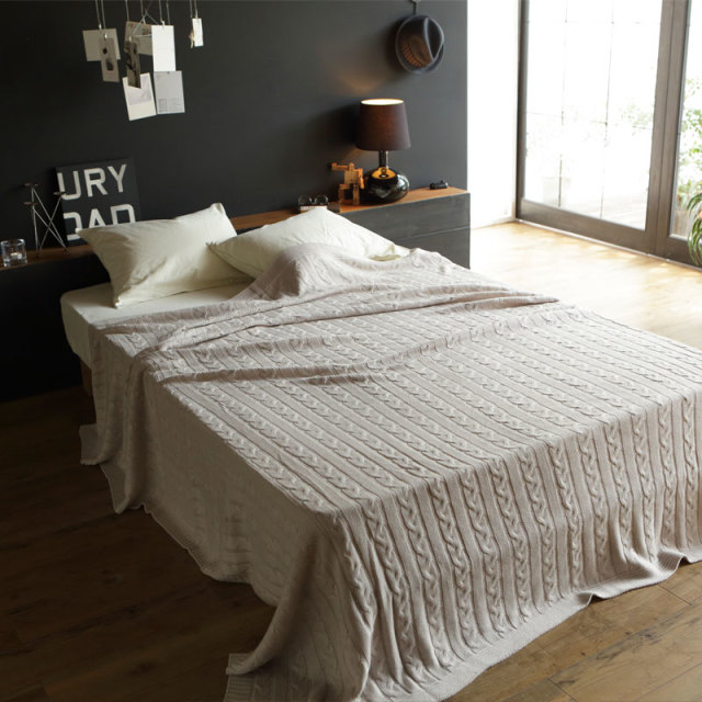 ケーブルニット　マルチカバー