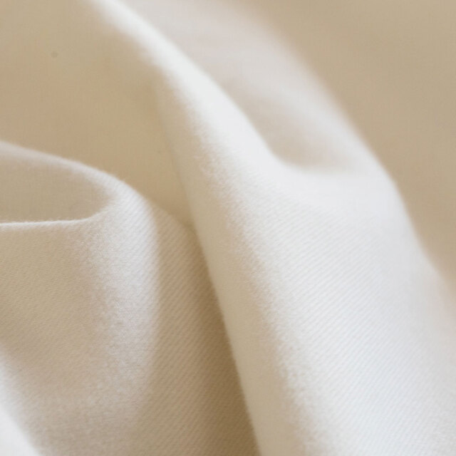 コットンビエラ/ミルク　生地感