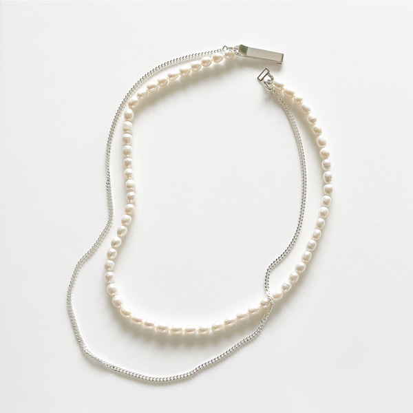 【予約販売】(7月25日発送スタート予定) Saskia Diez/B GRAND IDENTITY PEARL NECKLACE NARROW 925 AG