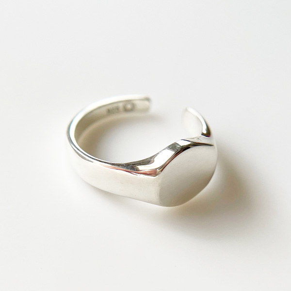 Saskia Diez SIGNET EARCUFF SMALL イヤーカフ