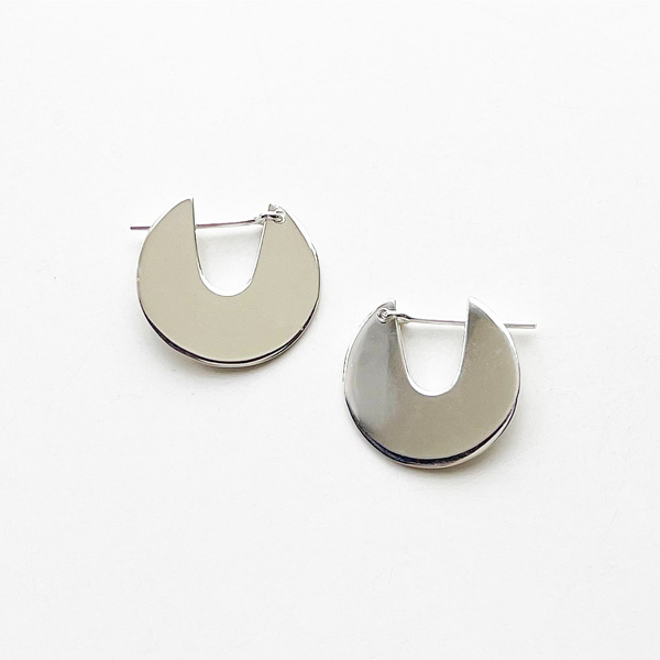 【予約販売】(7月25日発送スタート予定) Saskia Diez/PAILLETTES HOOPS NO1 925 AG