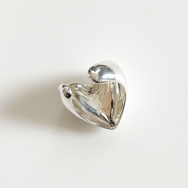 ANNIKA INEZ イヤーカフ Heart Earcuff E961 ハート 楽天市場】ANNIKA INEZ アニカイネズ イヤーカフ Heart Earcuff