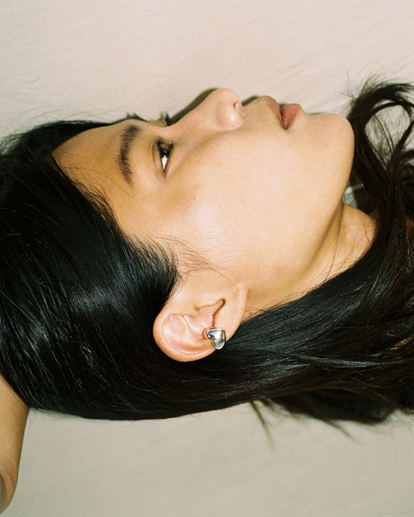ANNIKA INEZ通販｜Heart Earcuff in Silver