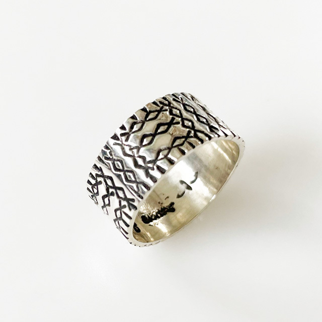 ERICKA NICOLAS BEGAY通販｜Navajo Band Ring SVRG FL #09