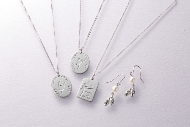 シルバーネックレス バレリーナ with "Ballet is Passion"  （パールスペンサー）