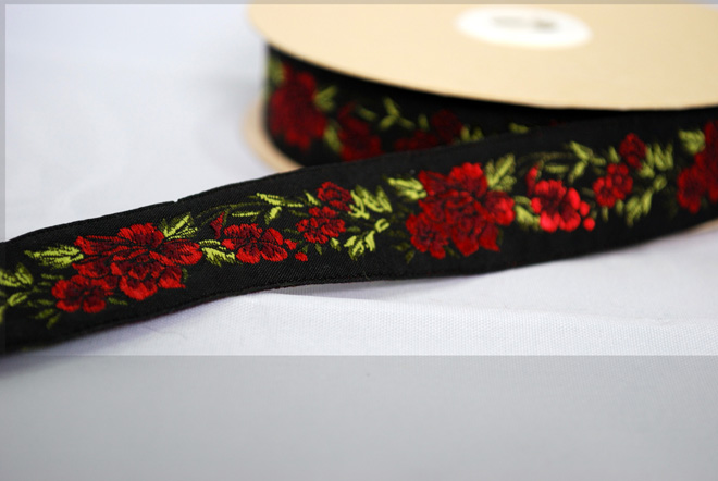 ヨーロッパのリボンです2Cm幅（５０Cm単位の販売になります）【メール便可】