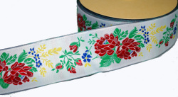 ハンガリーの民族衣装、マチョー柄の刺繍リボンです5Cm幅（５０Cm単位の販売になります）【メール便可】