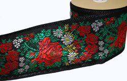 ハンガリーの民族衣装、マチョー柄の刺繍の幅広リボンですです10Cm幅（５０Cm単位の販売になります）【メール便可】