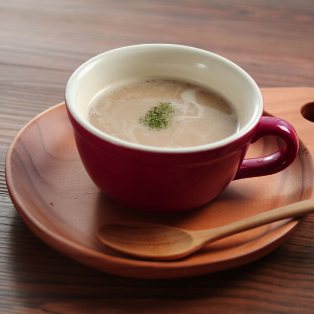ごぼうとアーモンドミルクのクリーミーポタージュ