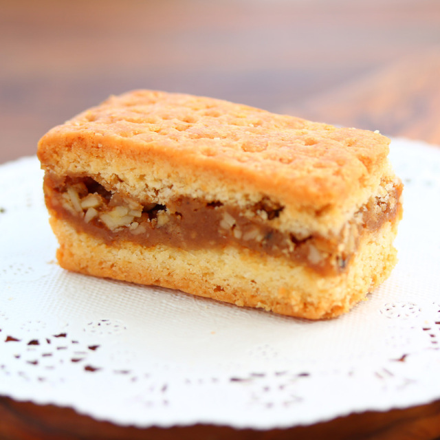 くるみエール4個入｜軽井沢ファーマーズギフトのお土産・お菓子