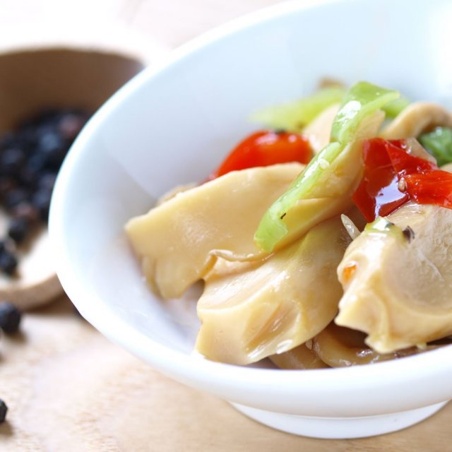 ピリ辛エリンギ黒胡椒風味