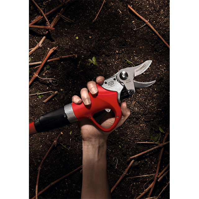 最新モデル】フェルコ バッテリー式電動剪定鋏 802【安心の検品＆作動