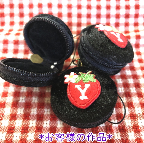 いちごページ コウペンちゃん スマホに貼れるサイズのいちごなギフト