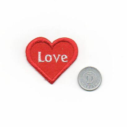 アルベロベロ♥️ぶたさん　ハート型アップリケ　ビーズ　グレー　フリル スウェット アルベロベロ♥️ぶたさん ハート型アップリケ ビーズ グレー