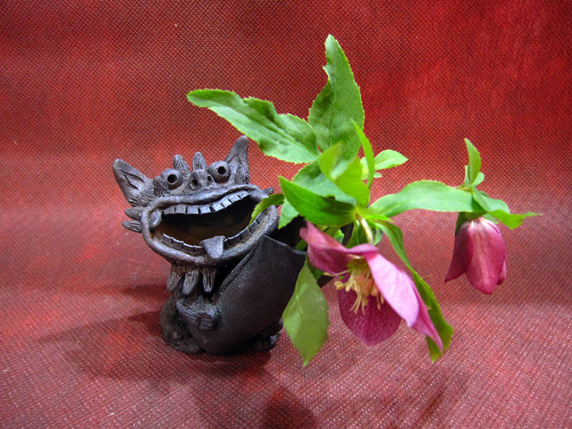 シーサー花瓶むすびぃ花メイン