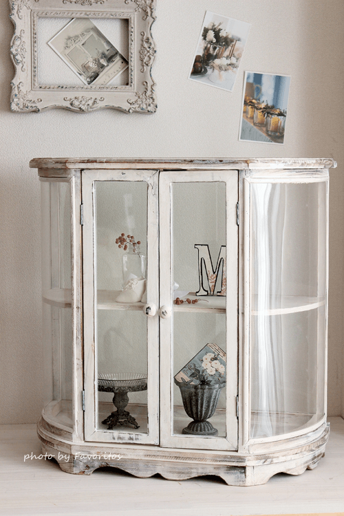 シャビー・アールキャビネット