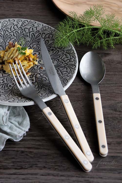 SABRE (サーブル)｜ビストロ ユニ ヴィンテージ テーブルスプーン（アイボリー)