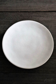 COSTA  NOVA（コスタ・ノバ） ｜　RODA（ロダ）ラウンドプレート28（ホワイト/ブラック）