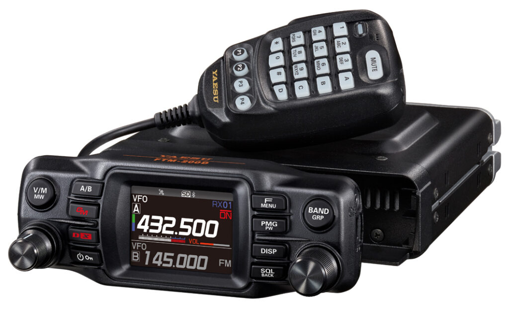 YAESU FTM-200D C4FM/FM 144/430MHz デュアルバンドトランシーバー