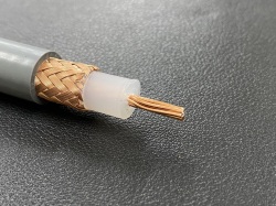 フジクラ・ダイヤ　8D-2V　１m単位切り売り