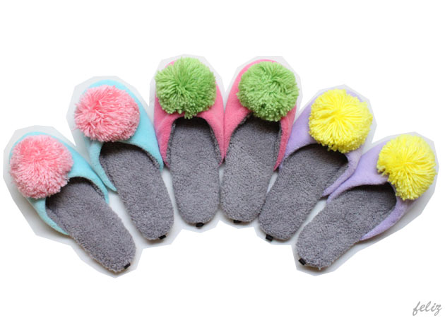 ポンポン スリッパ