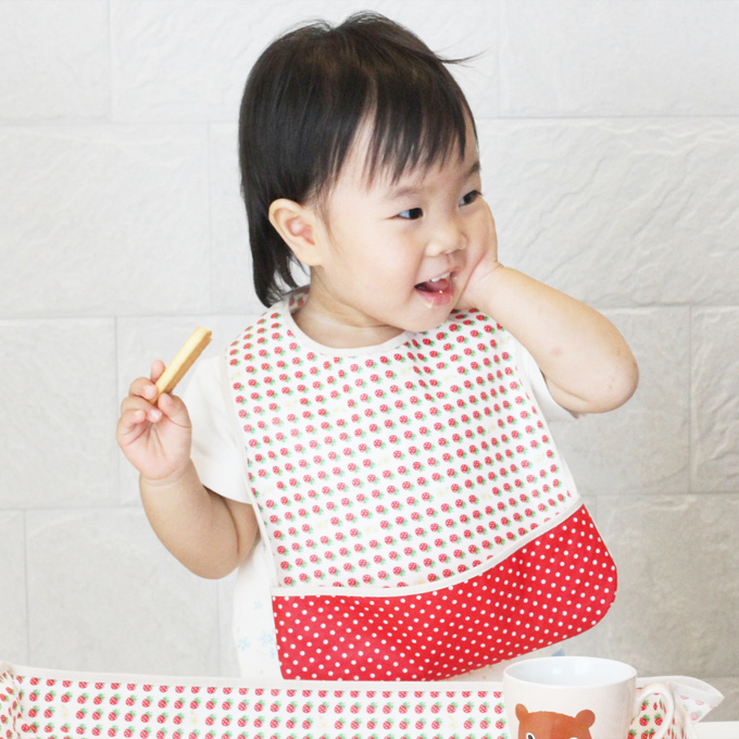 お食事エプロン