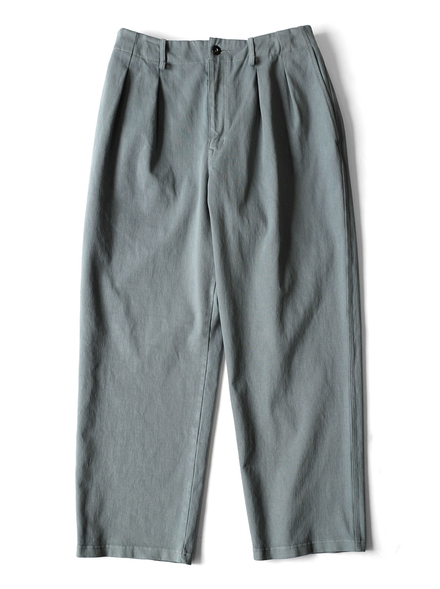 CURLY - KNIT DENIM 2 TUCK EZ WIDE SLACKS - STEEL GRAY