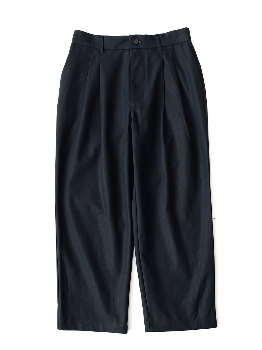 STILL BY HAND - Deep Tuck Pressed Pants - Black Navy