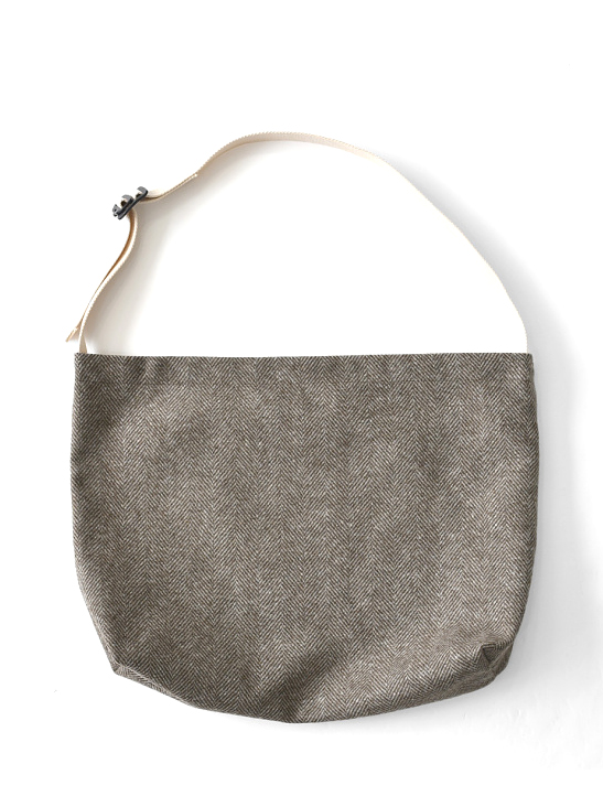 EEL Products - SHEEP SHIP - Olive Herringbone