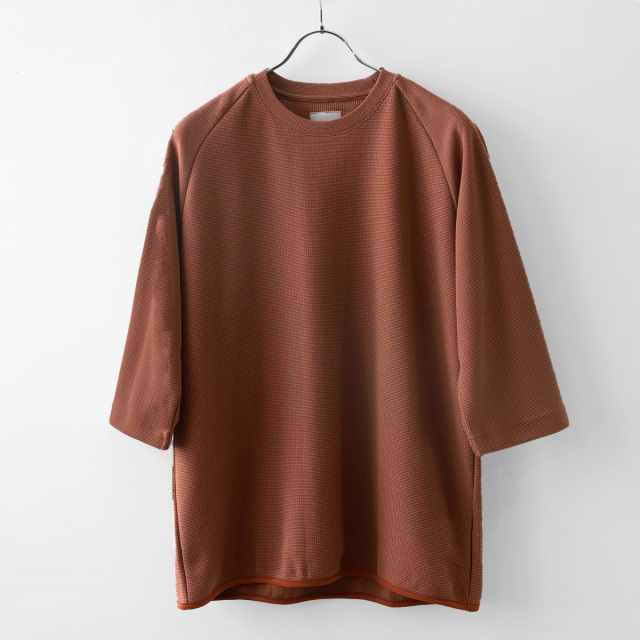 CURLY - SEED STITCH KNIT TEE (Q/S) - Brick