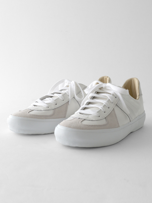 REPRODUCTION OF FOUND - German Trainer (Vulcanized) - White
