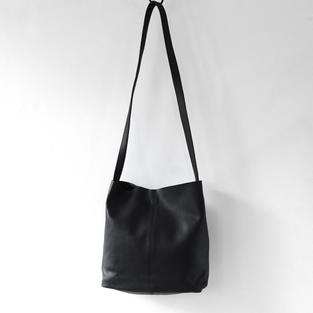 Morphee - SQUARE SHOULDER - BLACK