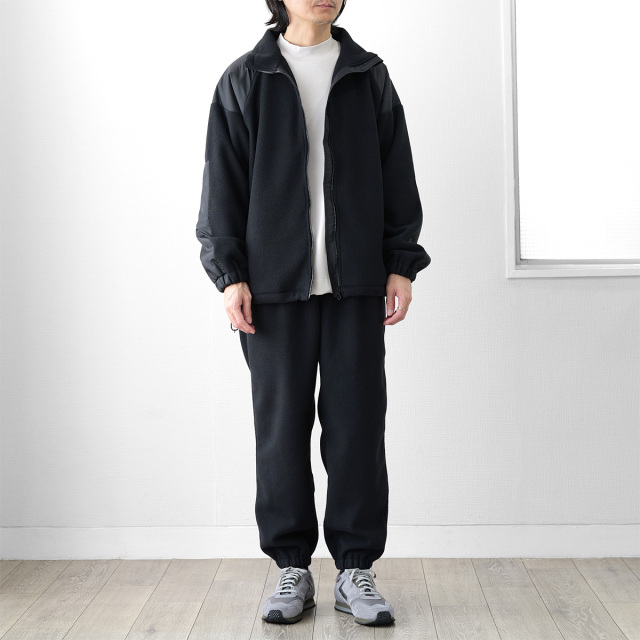 FLISTFIA フリストフィア　ナイロンジャケット　セットアップ　上下セット 秋のお洒落でまず着たいのはセットアップ！ 「フリストフィア」の一着