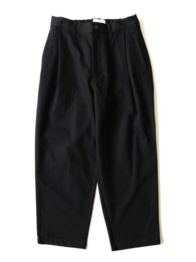 STILL BY HAND -  Cotton Twill 1Tuck Pants - Black