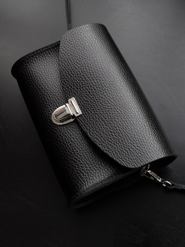 The Cambridge Satchel - The Push Lock  - Black