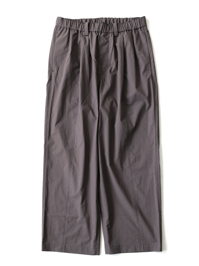 LAMOND - Thin Typewriter Center Seam 3tuck Pants - Charcoal Brown