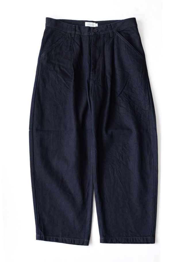 STILL BY HAND - 12oz Denim Deep Tuck Pants - Dark Navy