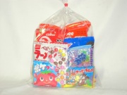 お菓子袋詰め