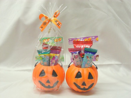 ハロウィンお菓子袋詰め