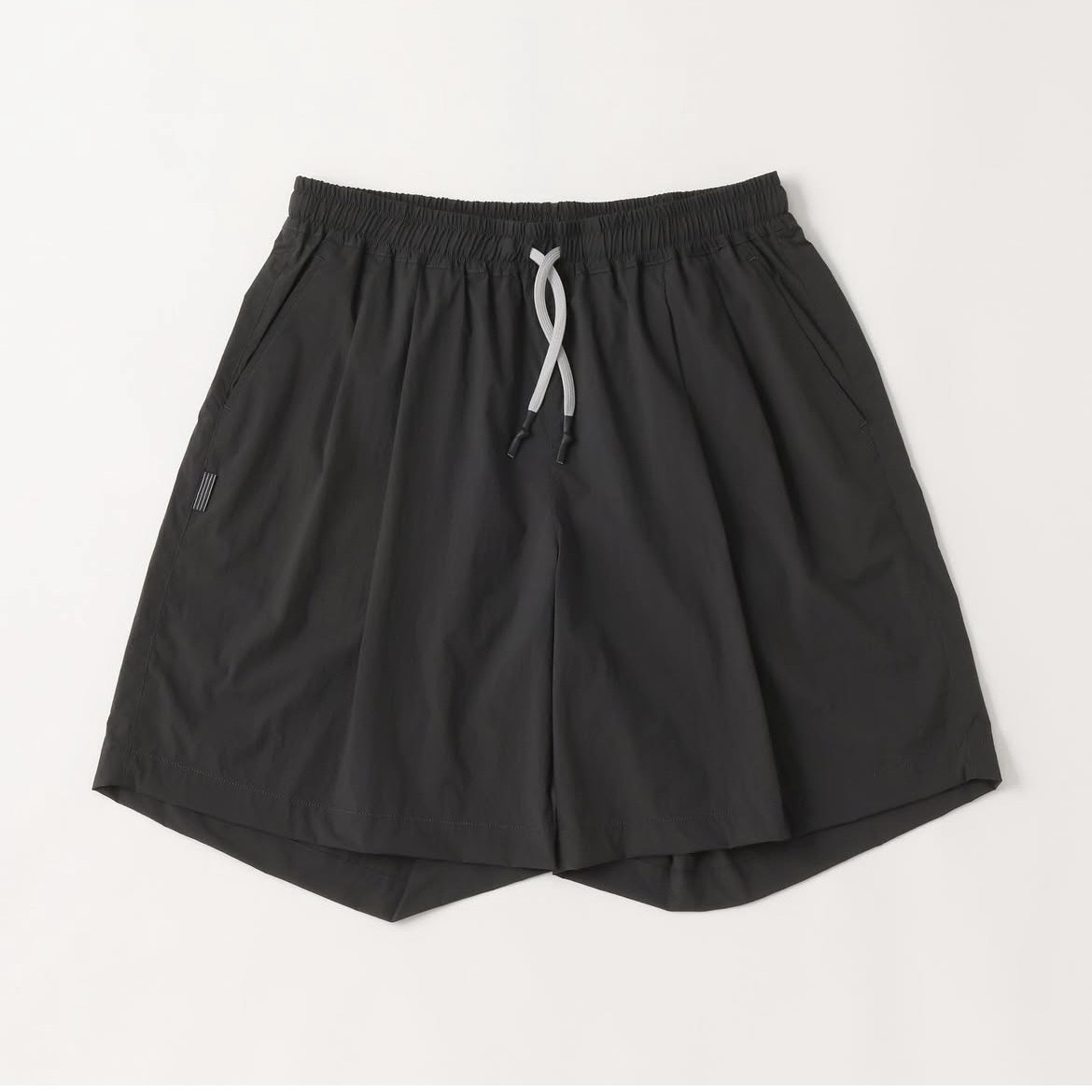 S.F.C (Stripes For Creative) NYLON BAGGY SHORTS