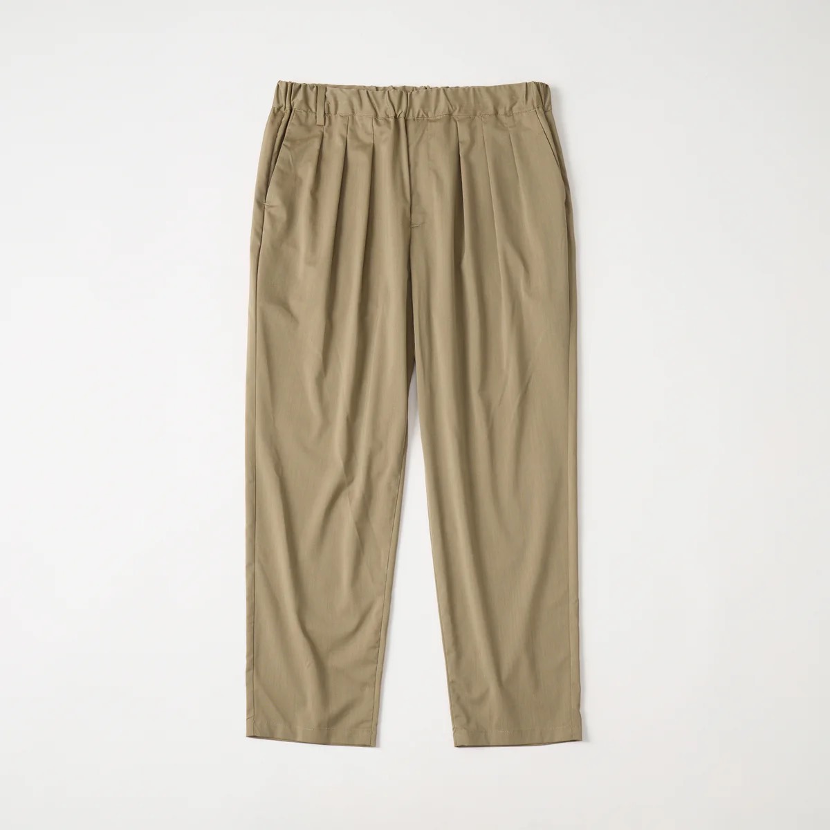 White Mounatineering 3 TUCK EASY TAPERED PANTS