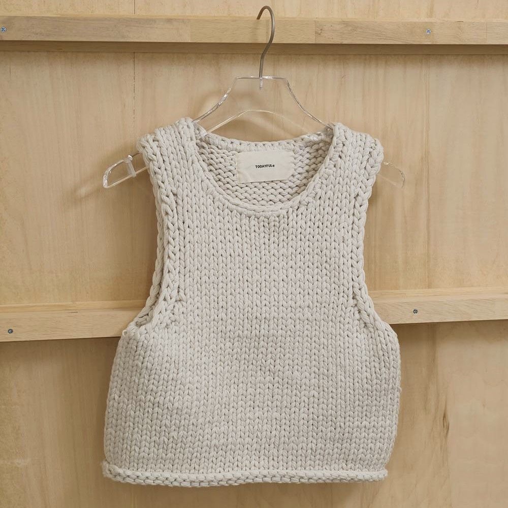 TODAYFUL Hand Knit Vest