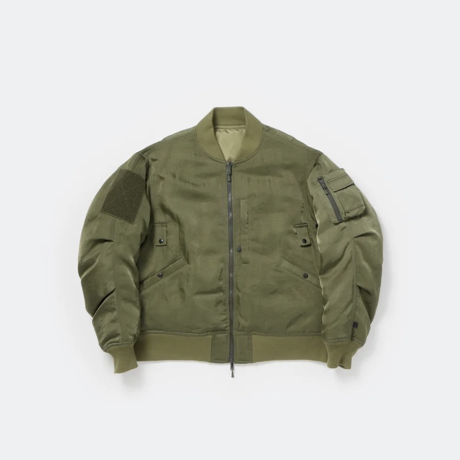 DAIWA PIER39  TECH REVERSIBLE MA-1 DOWN JACKET