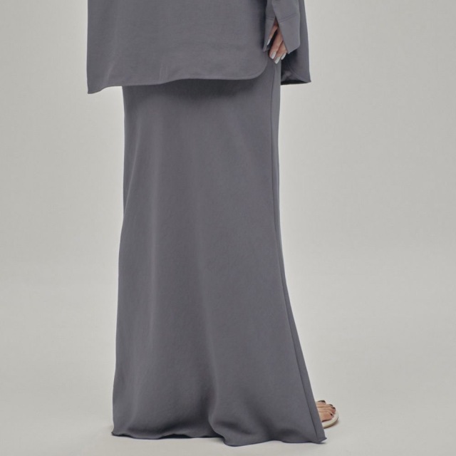 TOFAYFUL Backsatin Pencil Skirt