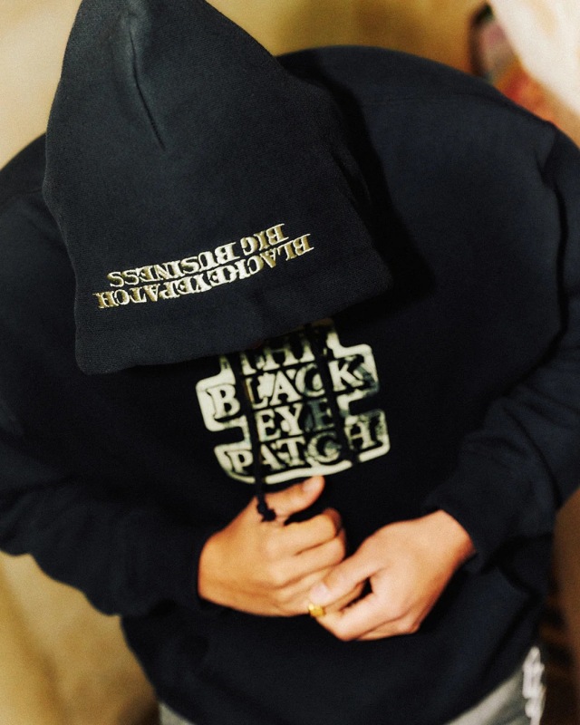 BlackEyePatch DOLLAR BILL OG LABEL HOODIE HEATHER