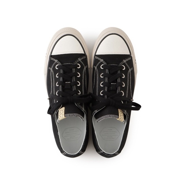 Visvim 非売品 2024  2冊セット Visvim 非売品 2024 2冊セット - アート・デザイン・音楽安く 買う