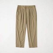 White Mounatineering 3 TUCK EASY TAPERED PANTS