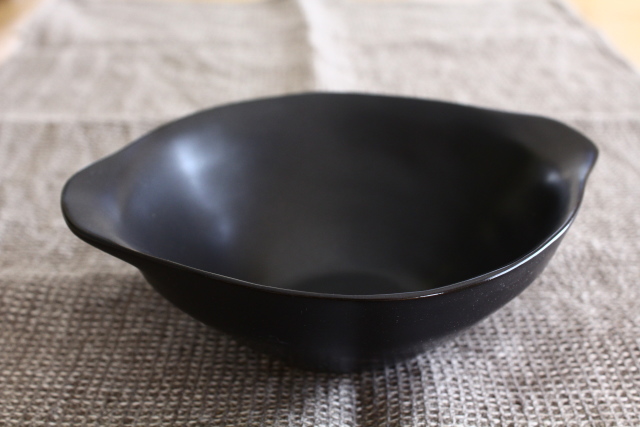 井山三希子×倉敷意匠計画室「YASUMI」手付きボウル/黒