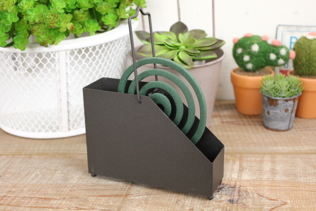 アイアン蚊遣りホルダー 蚊取り線香入れ